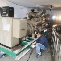 苏州进口发电机组回收公司 昆山康明斯二手发电机回收