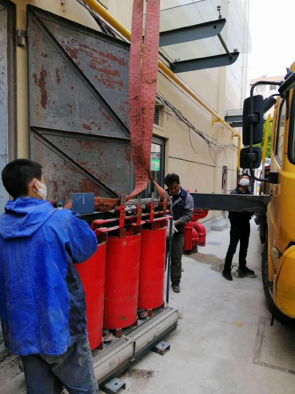 上海箱式变压器回收-上海电力变压器回收公司