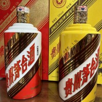 常熟回收茅台酒-常熟实体店24小时上门回收茅台酒烟酒