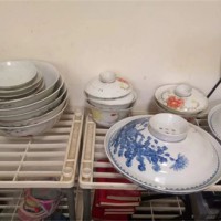 上海老瓷器茶壶回收，家用老瓷器瓶瓶罐罐收购 一站式服务